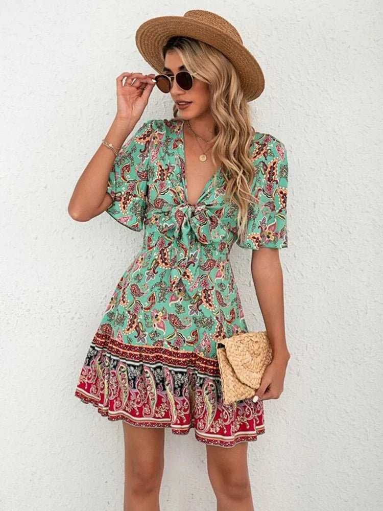Delia | Stilfuld Paisley-Print Kjole med Bindebånd